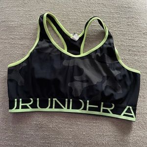 UNDER ARMOUR sports bra